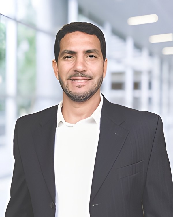 Mr. Rodrigo Oliveira